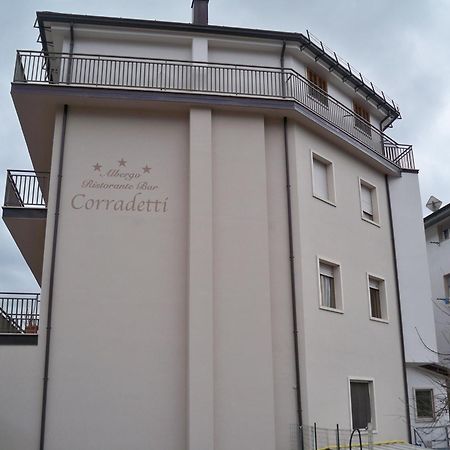 Albergo Corradetti カステル・ディ・サングロ エクステリア 写真