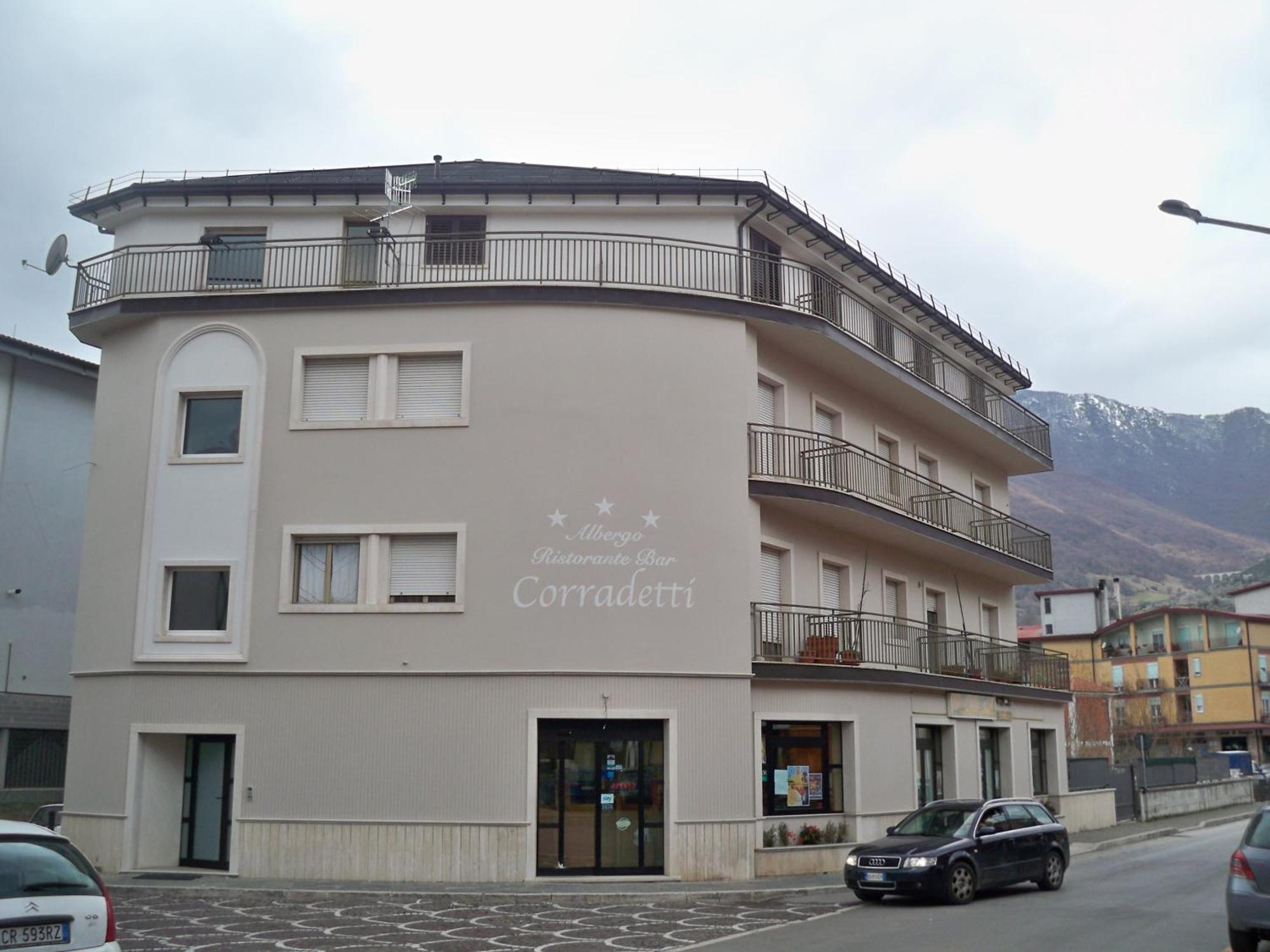 Albergo Corradetti カステル・ディ・サングロ エクステリア 写真