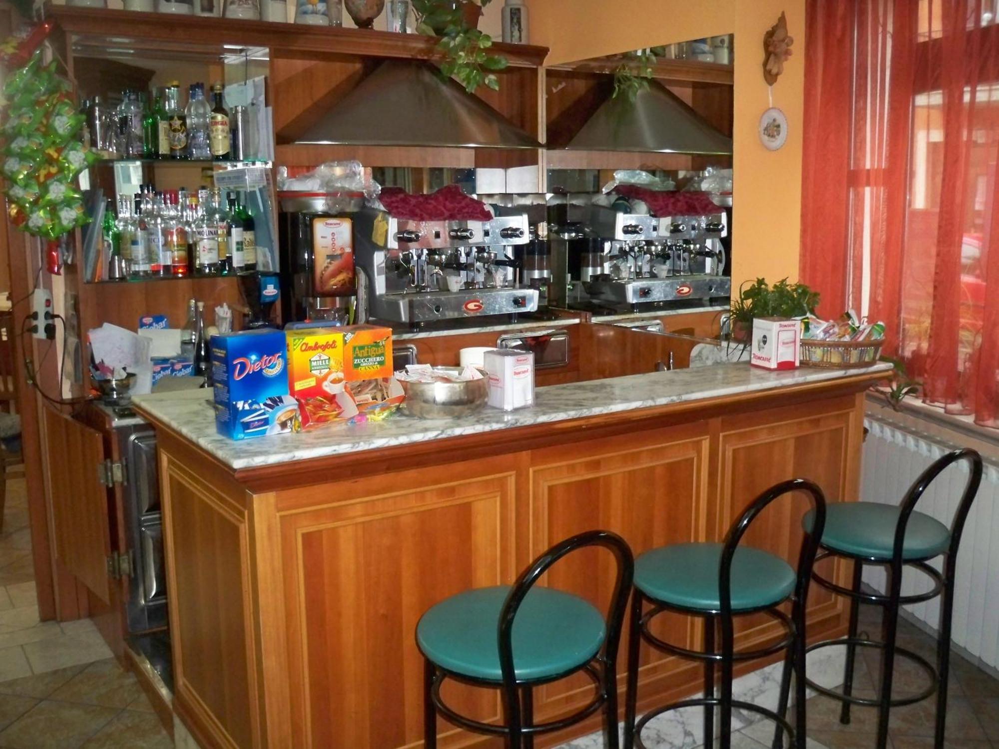 Albergo Corradetti カステル・ディ・サングロ エクステリア 写真