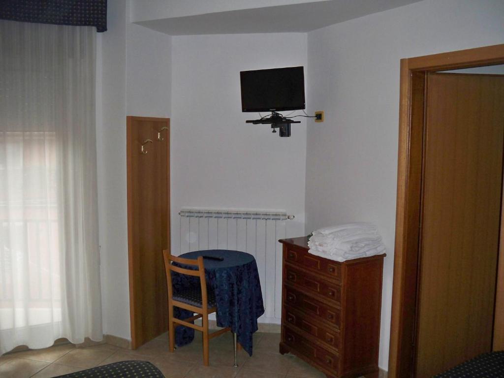 Albergo Corradetti カステル・ディ・サングロ 部屋 写真